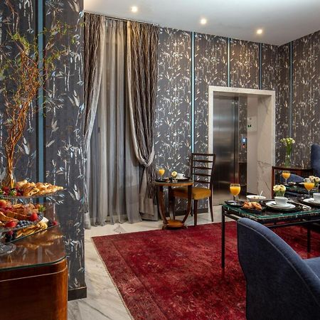 The Inn At The Spanish Steps Luxury Collection - Mario De' Fiori Suite Rome Exterior photo